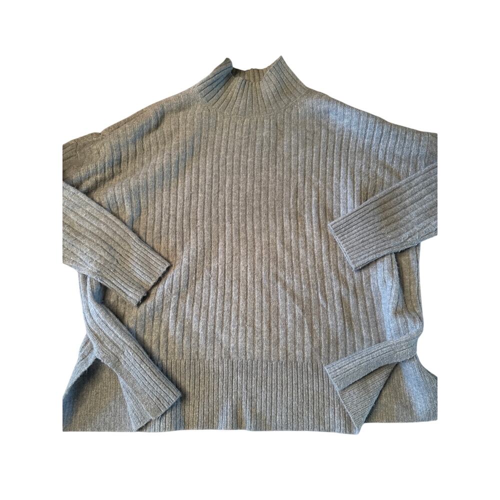 LOFT ANN TAYLOR sweater - size Small S